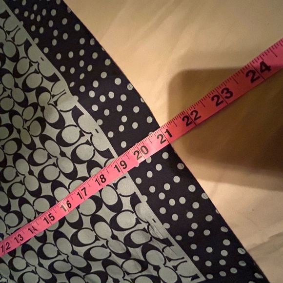 NWOT Navy Coach Silky Scarf 21” Diagonal - Picture 3 of 4